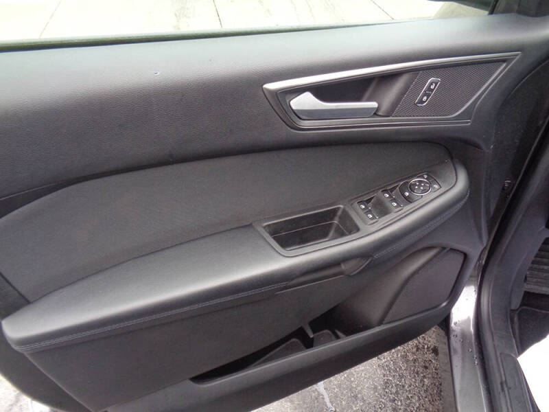 2017 Ford Edge SE