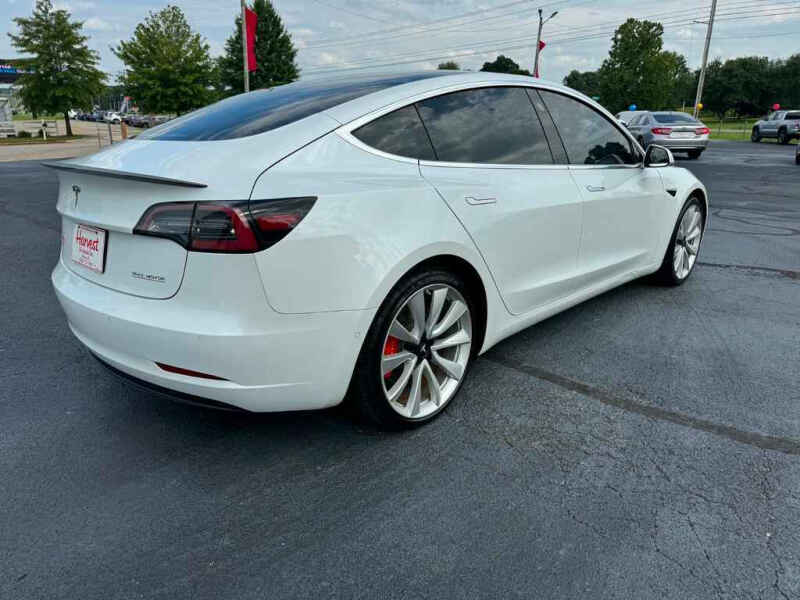 2019 Tesla Model 3 Performance