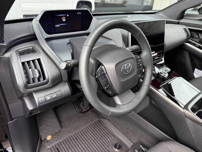 2024 Toyota bZ4X XLE