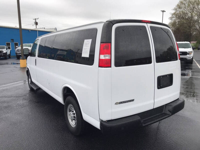 2023 Chevrolet Express LS 3500