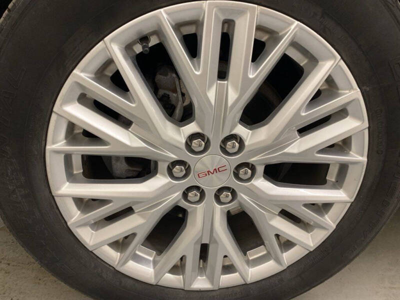 2024 GMC Acadia Elevation