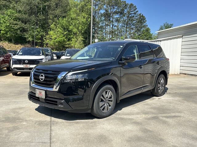 2025 Nissan Pathfinder S