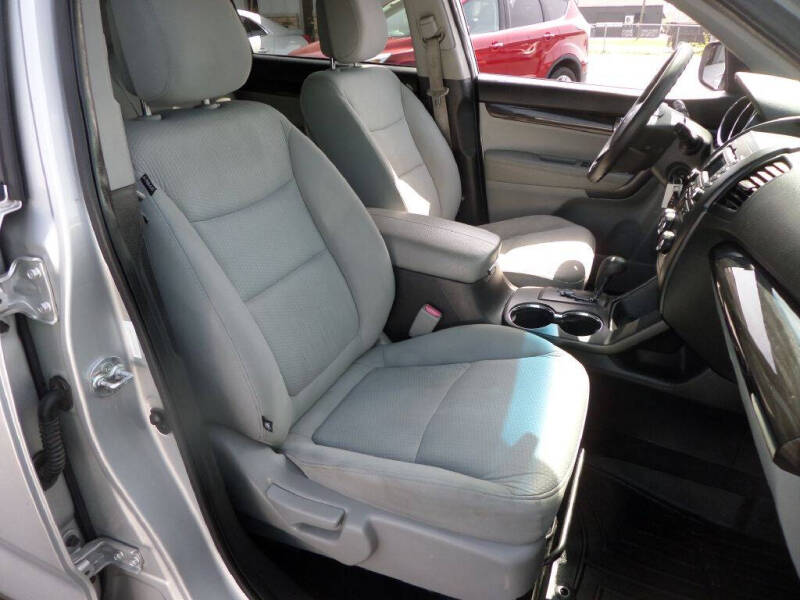 2013 Kia Sorento LX