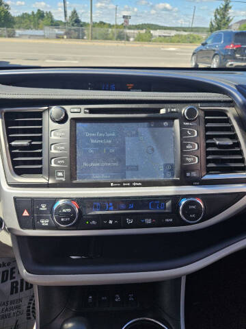 2016 Toyota Highlander Limited Platinum