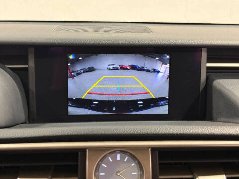 2016 Lexus IS 300