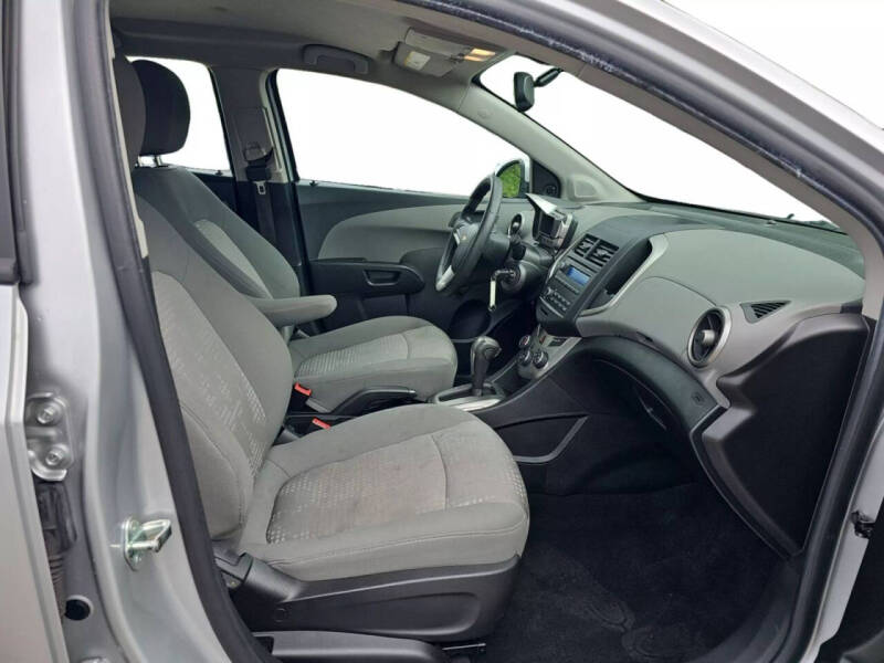 2015 Chevrolet Sonic LS Auto