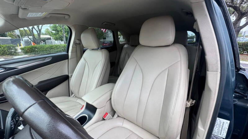 2019 Lincoln MKC Premiere