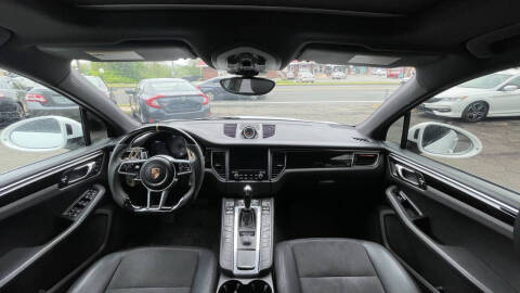 2017 Porsche Macan S