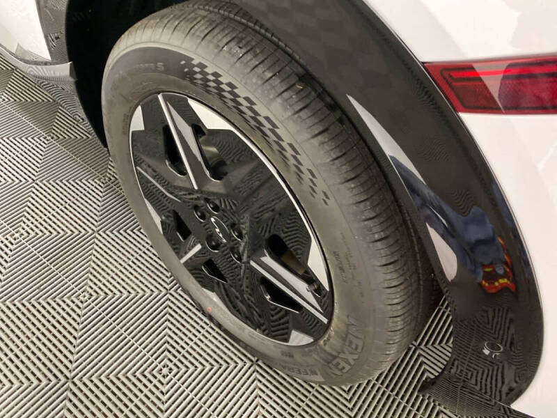 2025 Kia EV6 Wind