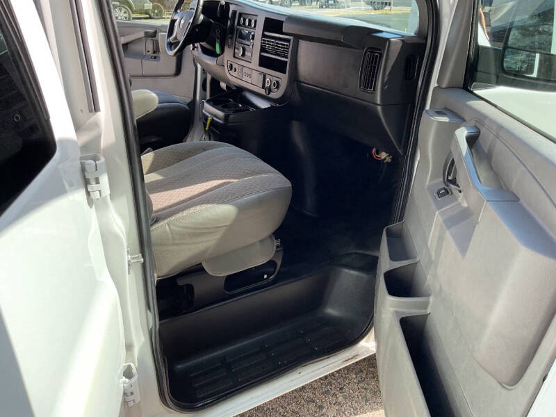2019 Chevrolet Express LS 2500
