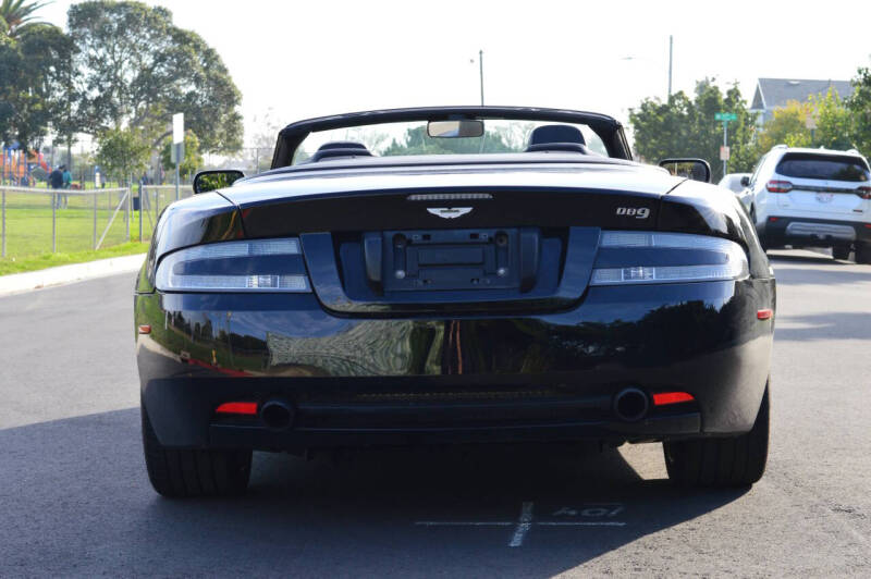 2005 Aston Martin DB9 Volante