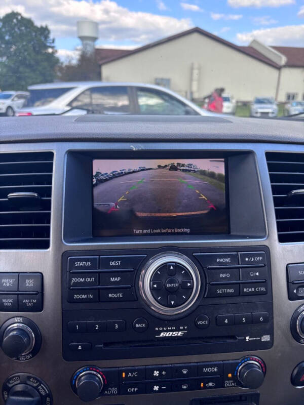 2012 Nissan Armada SV