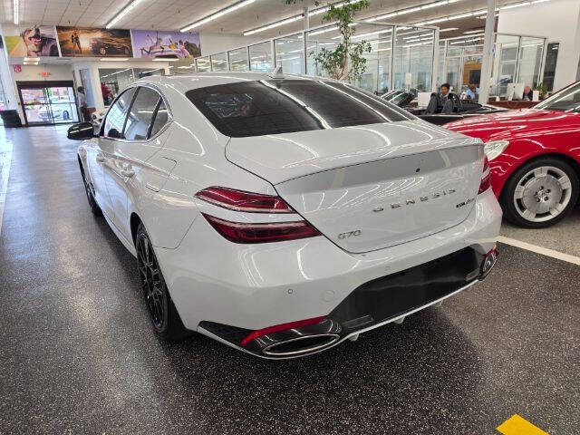 2022 Genesis G70