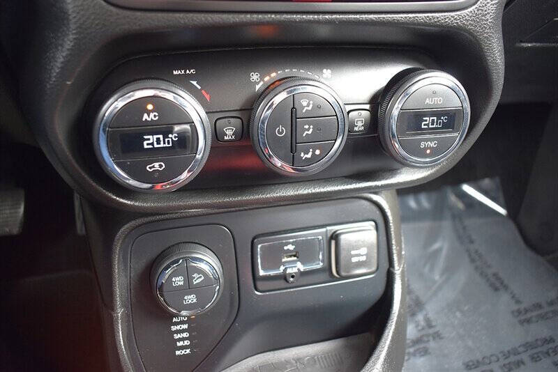 2016 Jeep Renegade Trailhawk