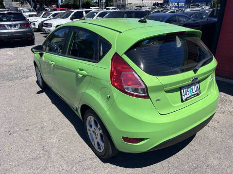 2015 Ford Fiesta SE