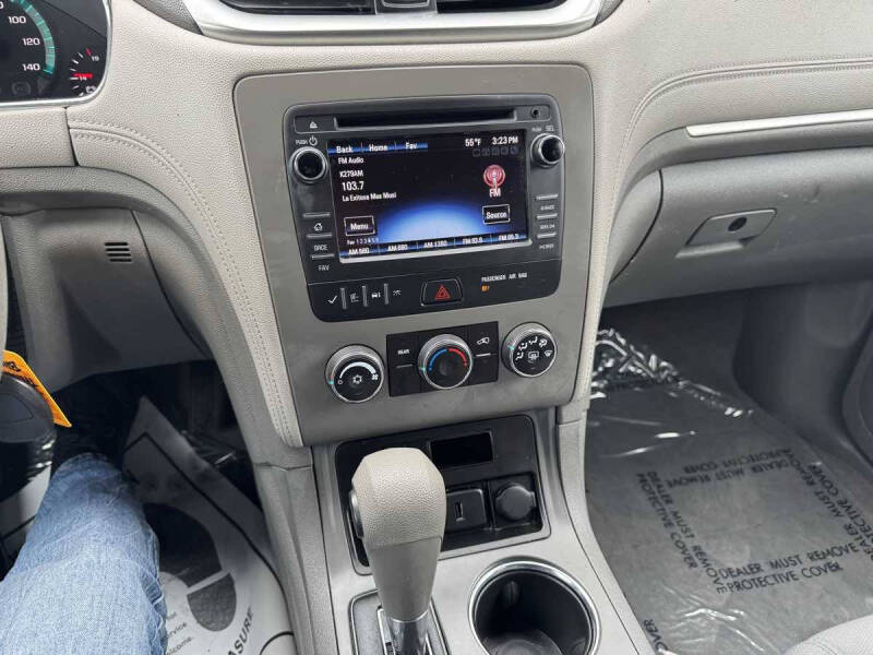 2017 Chevrolet Traverse LS