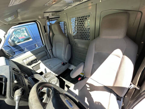 2013 Ford E-Series E-250