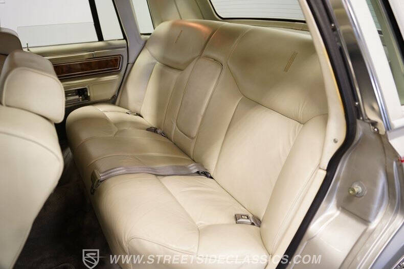 1984 Lincoln Town Car