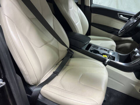 2021 Ford Edge Titanium