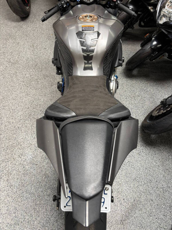 2017 Yamaha YZF-R1