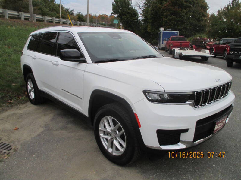 2022 Jeep Grand Cherokee L Laredo's photo