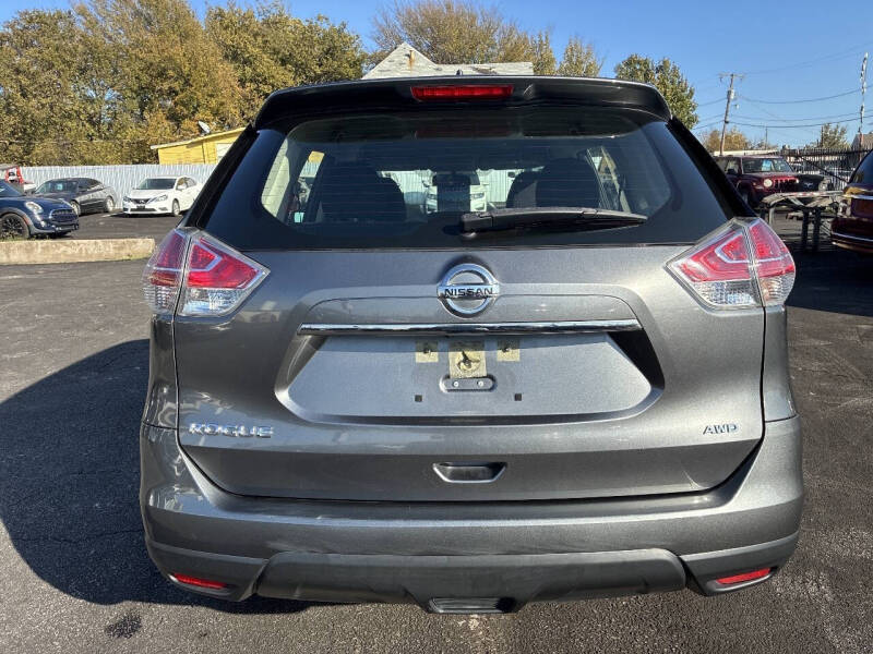 2016 Nissan Rogue SV