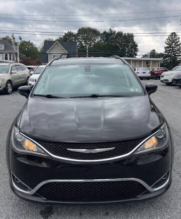 2017 Chrysler Pacifica Touring-L