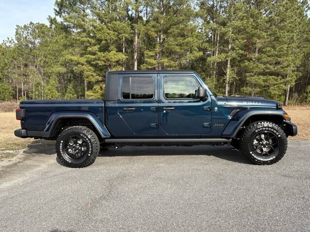 2025 Jeep Gladiator Willys