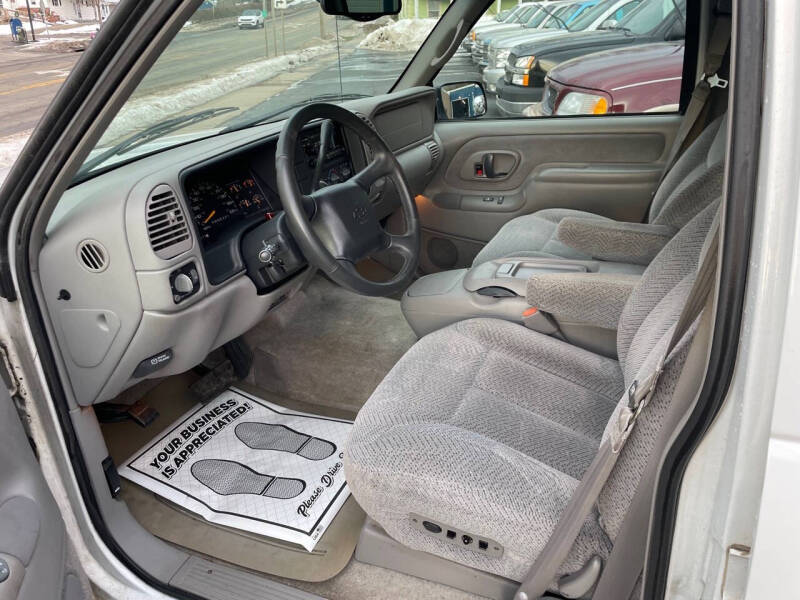 1999 Chevrolet Suburban K1500 LS