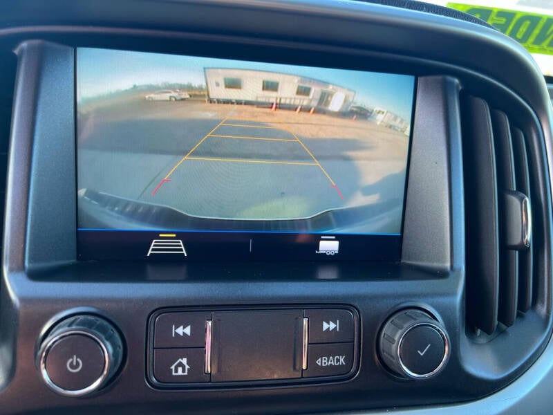 2021 Chevrolet Colorado LT photo 21