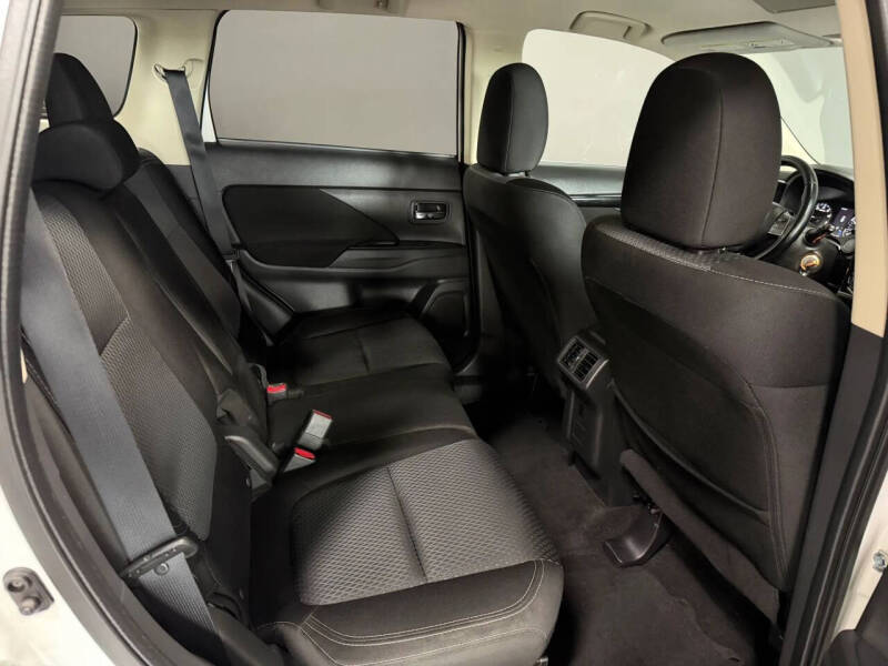 2019 Mitsubishi Outlander