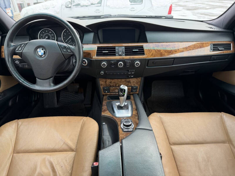 2009 BMW 5 Series 528i xDrive