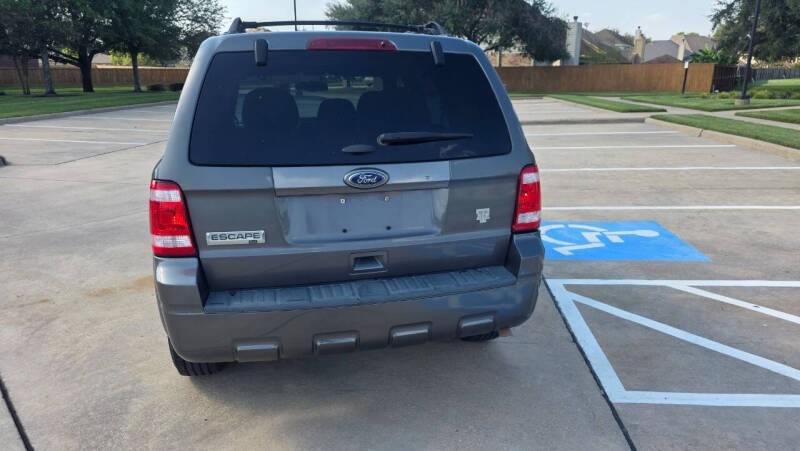 2011 Ford Escape XLT