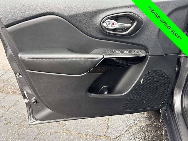 2023 Jeep Cherokee Altitude Lux