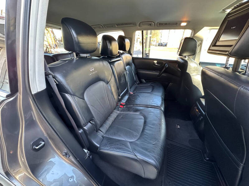 2014 INFINITI QX80 Base photo 21