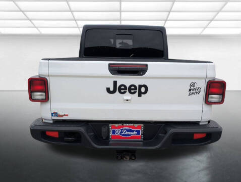 2022 Jeep Gladiator Willys