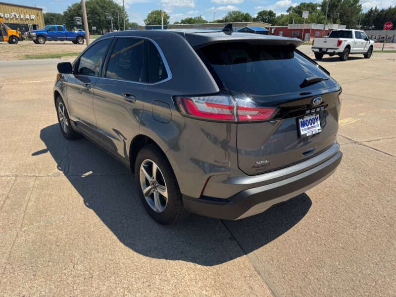 2024 Ford Edge