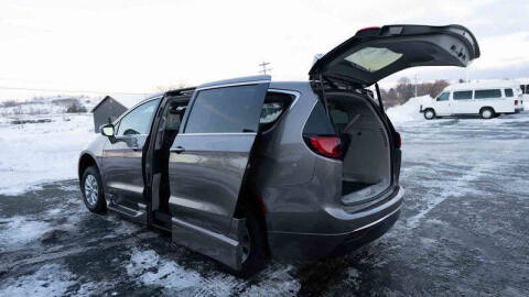 2018 Chrysler Pacifica Touring Plus