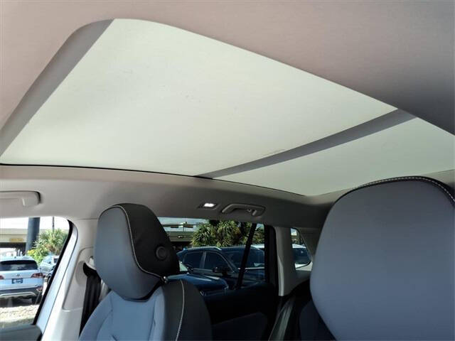 2025 Volkswagen Tiguan SE