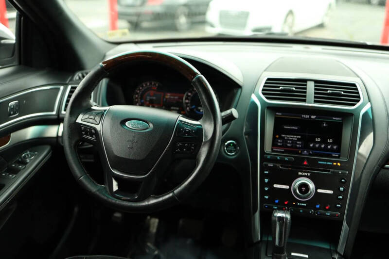 2016 Ford Explorer Platinum