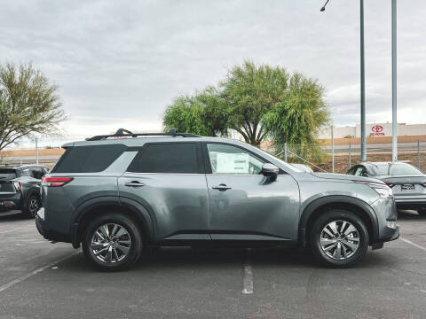 2025 Nissan Pathfinder SV