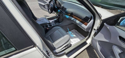 2004 BMW 3 Series 325i