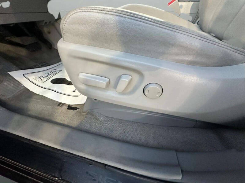 2012 Toyota Sienna Limited 7-Passenger