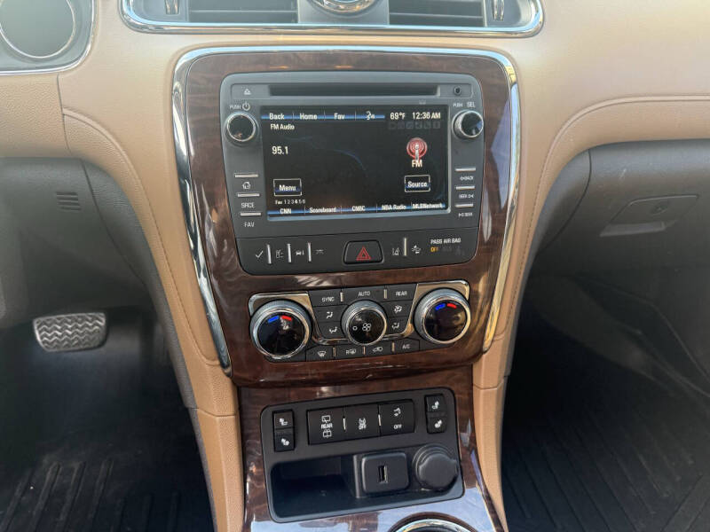 2017 Buick Enclave Leather