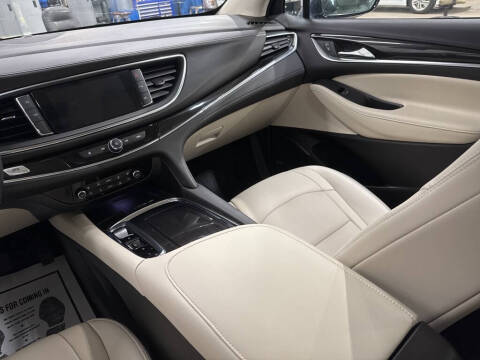 2023 Buick Enclave Premium