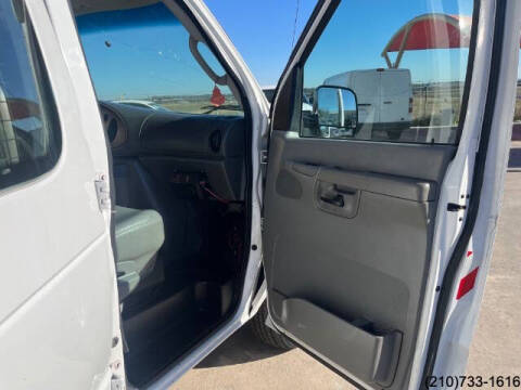 2006 Ford E-Series E-350 SD
