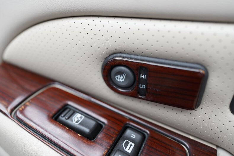 2002 Cadillac Escalade