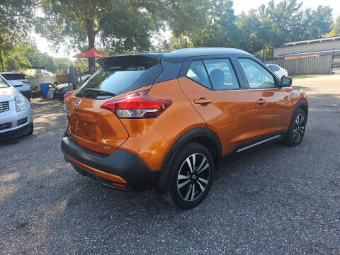 2019 Nissan Kicks SR