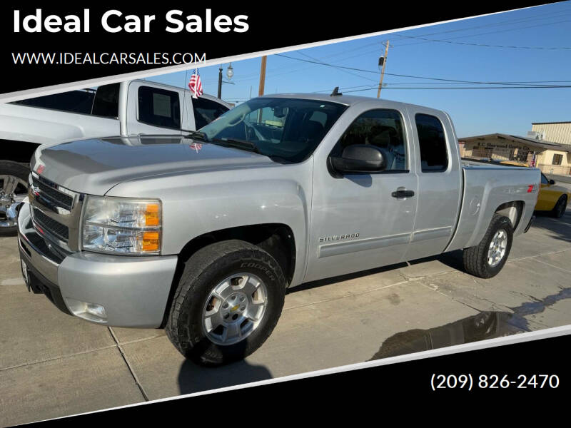 2010 Chevrolet Silverado 1500 for sale at Ideal Car Sales in Los Banos CA