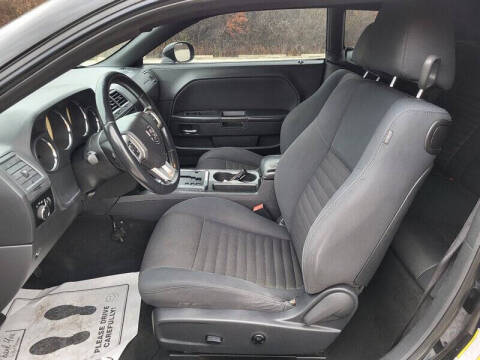 2012 Dodge Challenger SXT